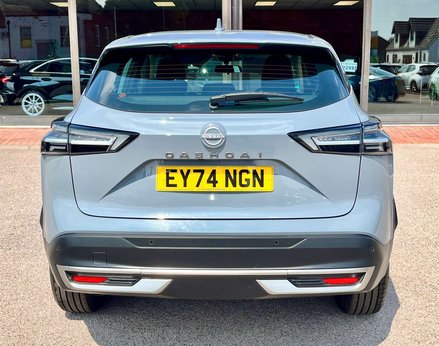 Nissan Qashqai 1.3 Qashqai Acenta Premium DiG-T MHEV 5dr 6