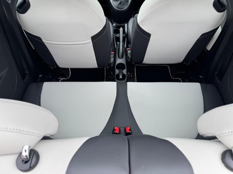 Fiat 500 DOLCEVITA MHEV 32