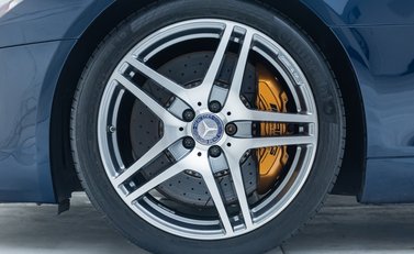Mercedes-Benz SLS AMG 13