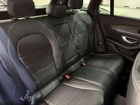 Mercedes-Benz GLC 2.1 GLC220d AMG Line (Premium) SUV 5dr Diesel G-Tronic 4MATIC Euro 6 (s/s) 43