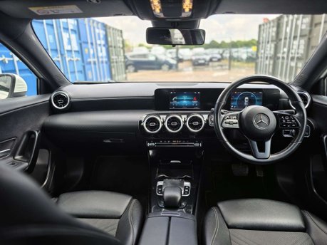Mercedes-Benz A Class 1.5 A180d SE Hatchback 5dr Diesel 7G-DCT Euro 6 (s/s) (116 ps) 10