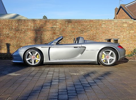 Porsche Carrera GT 3