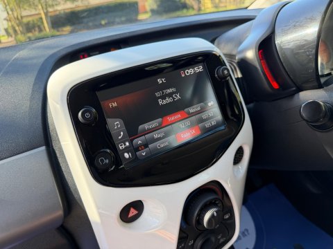 Toyota Aygo 1.0 VVT-i x-play Euro 6 5dr 6