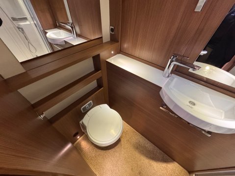 Burstner Ixeo IT 680 G 29