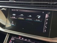 Audi Q8 3.0 TDI V6 50 S line SUV 5dr Diesel Tiptronic quattro Euro 6 (s/s) (286 ps) 45
