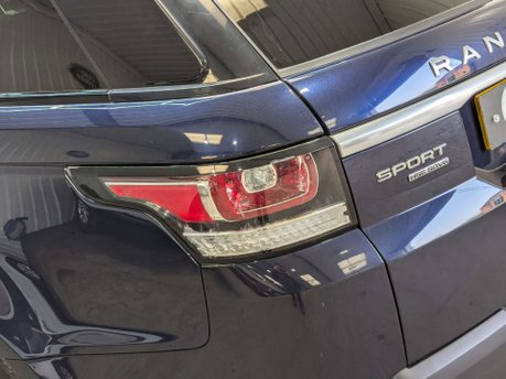 Land Rover Range Rover Sport 3.0 Range Rover Sport HSE SDV6 Auto 4WD 5dr 42