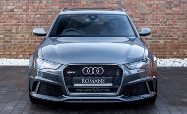 Audi RS6 Avant Performance 4