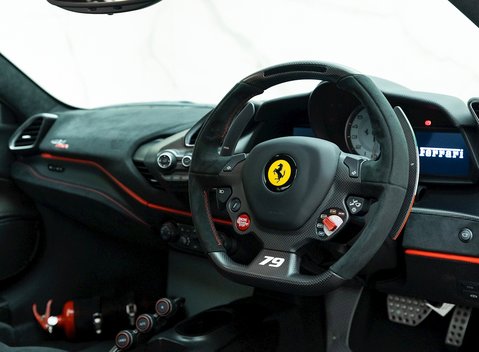 Ferrari 488 Pista Piloti 9