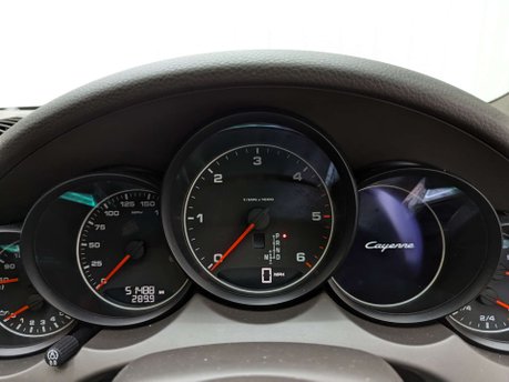 Porsche Cayenne 3.0 Cayenne D Platinum Edition V6 Tiptronic S A 4WD 5dr 75