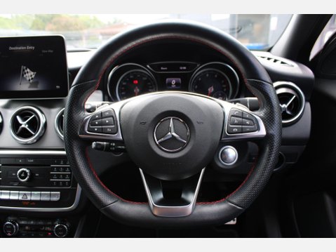 Mercedes-Benz GLA GLA 180 AMG LINE EDITION 16