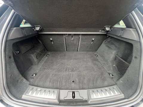 Land Rover Range Rover Evoque 2.0 Range Rover Evoque R-Dynamic SE D Automatic 4WD 5dr *NATIONAL DELIVERY* 64