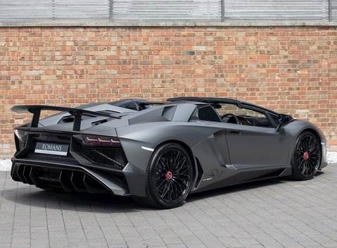 Lamborghini Aventador SV LP 750-4 Roadster 9