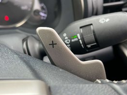 Lexus Is 2.5 IS 300h Advance CVT 4dr 56