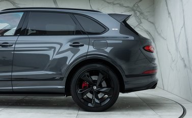 Bentley Bentayga Hybrid First Edition 43
