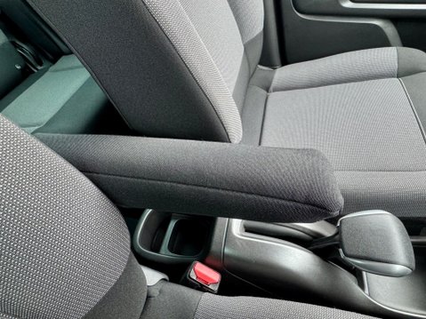 Citroen C3 Aircross 1.2 PureTech Feel EAT6 Euro 6 (s/s) 5dr 37