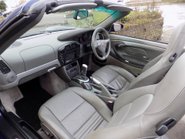 Porsche 911 CARRERA 2 CONVERTIBLE 16