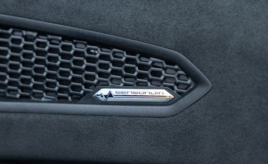 Lamborghini Huracan Tecnica 28