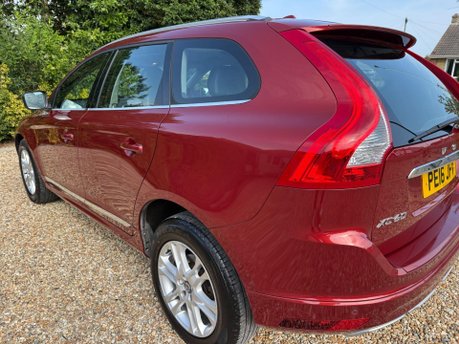 Volvo XC60 2.4 D5 SE Lux Nav Auto AWD Euro 6 (s/s) 5dr 10