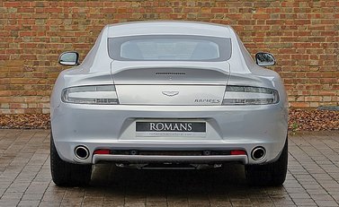 Aston Martin Rapide S 10