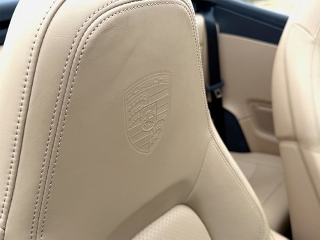 Porsche 911 CARRERA 4S PDK 42