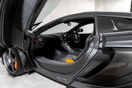 McLaren 650S LE MANS. UK CAR. 1 OF 50 EXAMPLES. CARBON INTERIOR & EXTERIOR. FRONT LIFT. 16