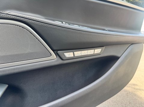 BMW 7 Series 740LD XDRIVE EXCLUSIVE 23