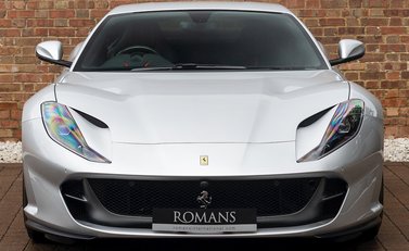 Ferrari 812 Superfast 4