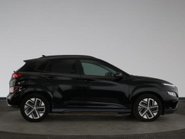 Hyundai KONA PREMIUM 4