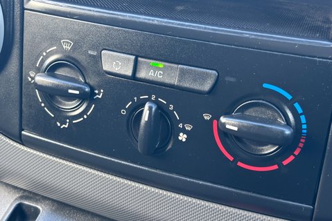 Peugeot Partner 850 S L1 1.6 Hdi 92ps Panel Van - Air Conditioning 17