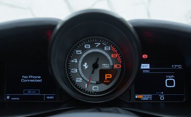 Ferrari GTC4 Lusso V12 TAILOR MADE 26