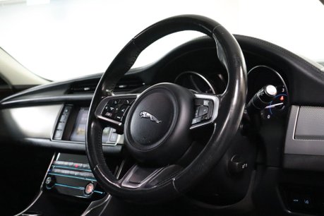 Jaguar XF D PORTFOLIO AWD 12
