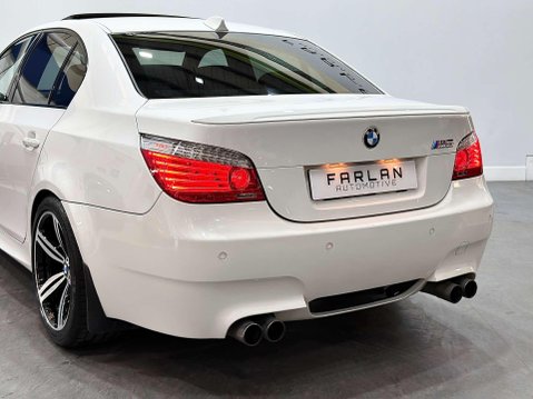 BMW M5 5.0 V10 Saloon 4dr Petrol SMG Euro 4 (507 ps) 17