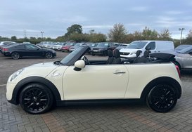 Mini Convertible COOPER S CLASSIC AUTO CONVERTIBLE 22