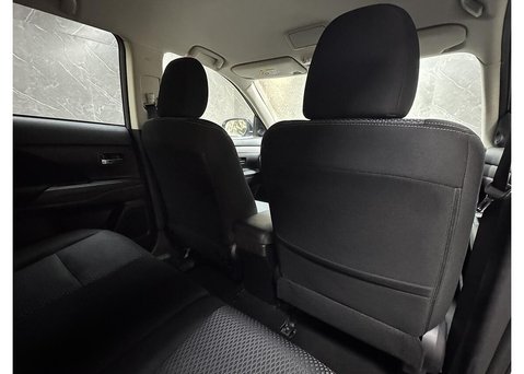 Mitsubishi Outlander 2.2 DI-D 3 SUV 5dr Diesel Manual 4WD Euro 6 (s/s) (147 ps) 32