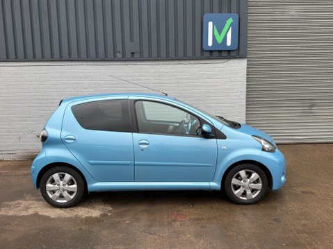 Toyota Aygo 1.0 VVT-i Move Euro 5 5dr 8