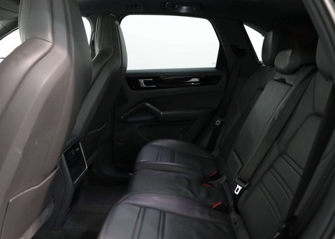 Porsche Cayenne 2.9 Cayenne V6 S Auto 4WD 5dr 45