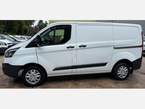 Ford Transit Custom 2.2 TDCi 270 Panel Van 5dr Diesel Manual L1 H1 (186 g/km, 123 bhp) 9