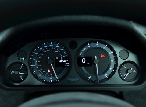 Aston Martin Vantage GT8 14