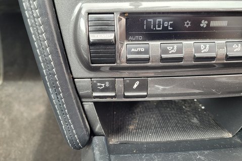 Porsche 911 CARRERA 4 TIPTRONIC S 41