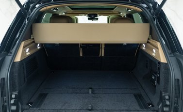 Land Rover Range Rover P400 AUTOBIOGRAPHY LWB 40
