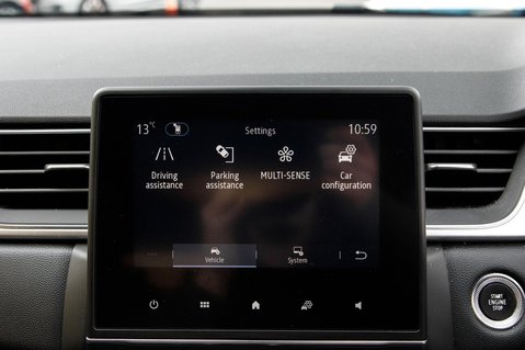 Renault Captur TECHNO E-TECH 30