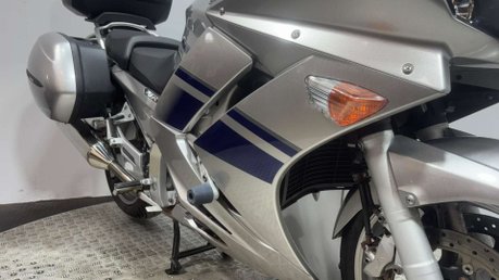 Yamaha FJR1300 ABS 2008 ONLY 22K NEW MOT SERVICED FULL LUGGAGE COMMUTER TOURER BIKE 32