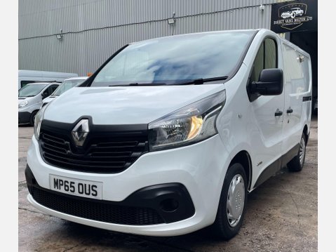 Renault Trafic 1.6 dCi 27 Business+ SWB Standard Roof Euro 5 5dr 25