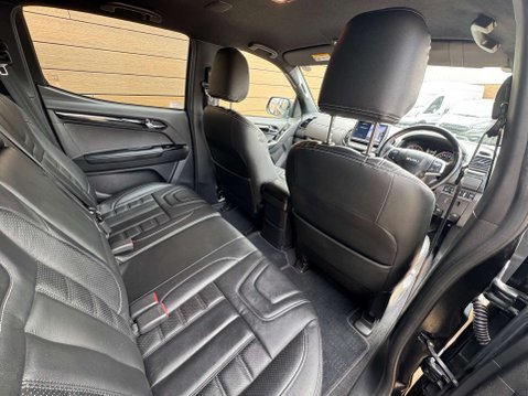 Isuzu D-Max 1.9 D-Max Blade 4WD 26