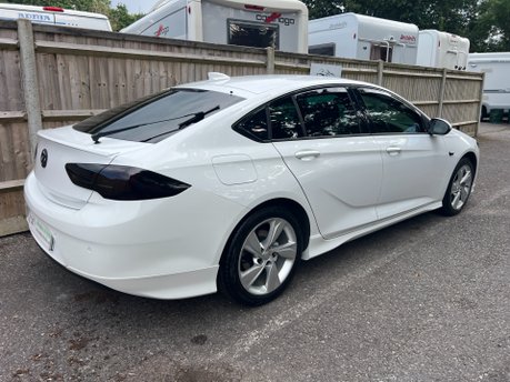 Vauxhall Insignia 1.5T SRI VX-LINE NAV 5dr 4