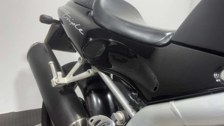 Triumph Speed Triple 855 1998 17K RUNNING PROJECT BIKE SPARES OR REPAIR CLASSIC NAKED 19