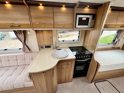 Bailey Unicorn Cadiz  19