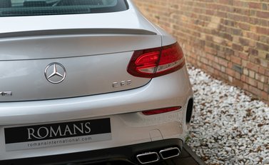 Mercedes-Benz C Class C63 Coupe 22