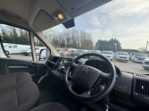 Citroen Relay MWB L2H2 Medium Roof Enterprise 35 Air Con Nav EURO 6 15