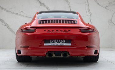 Porsche 911 Carrera 4 GTS (991.2) 8